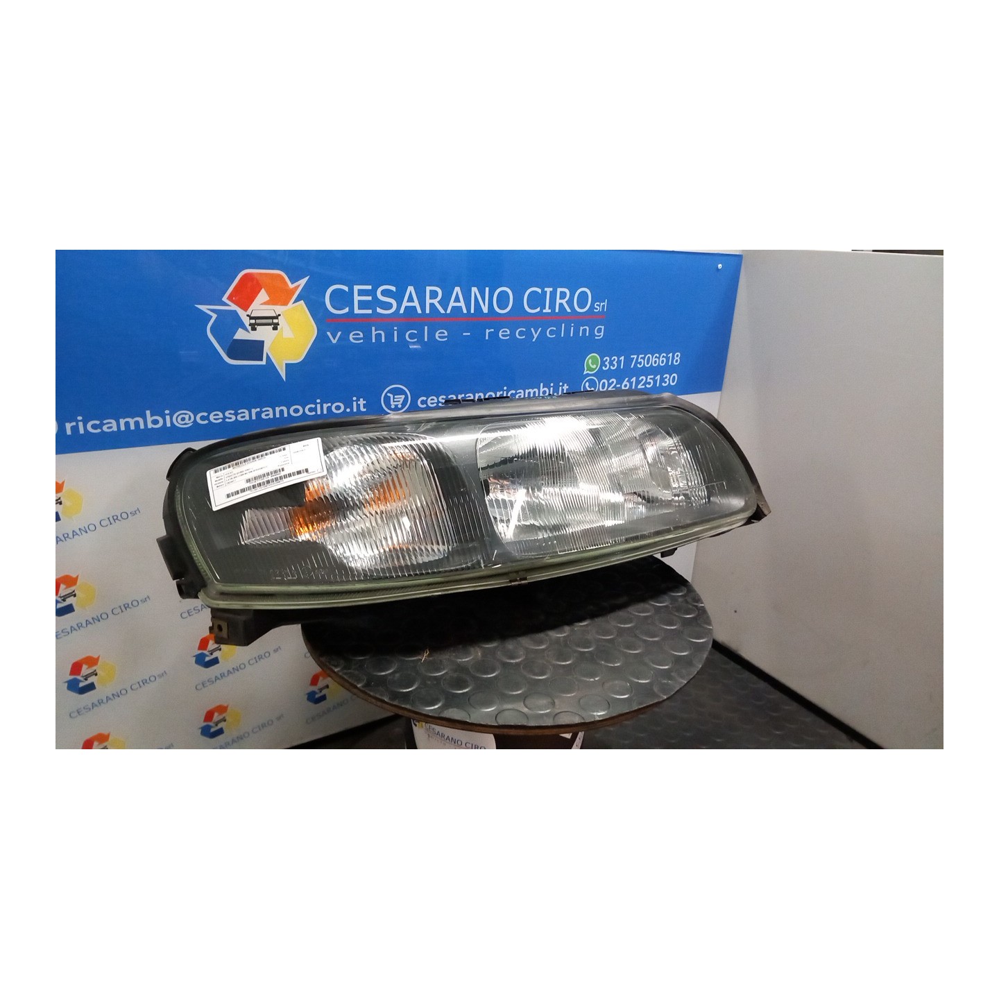 PROIETTORE DX. 034 VOLVO V70/XC70 (01/00-10/07) D5244T 30698842