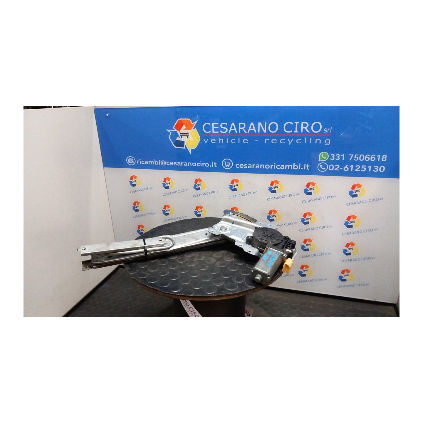 ALZACRISTALLO PORTA ANT. DX. 039 TOYOTA YARIS (03/99-11/05)     (JPP) 1NDTV 6981052020