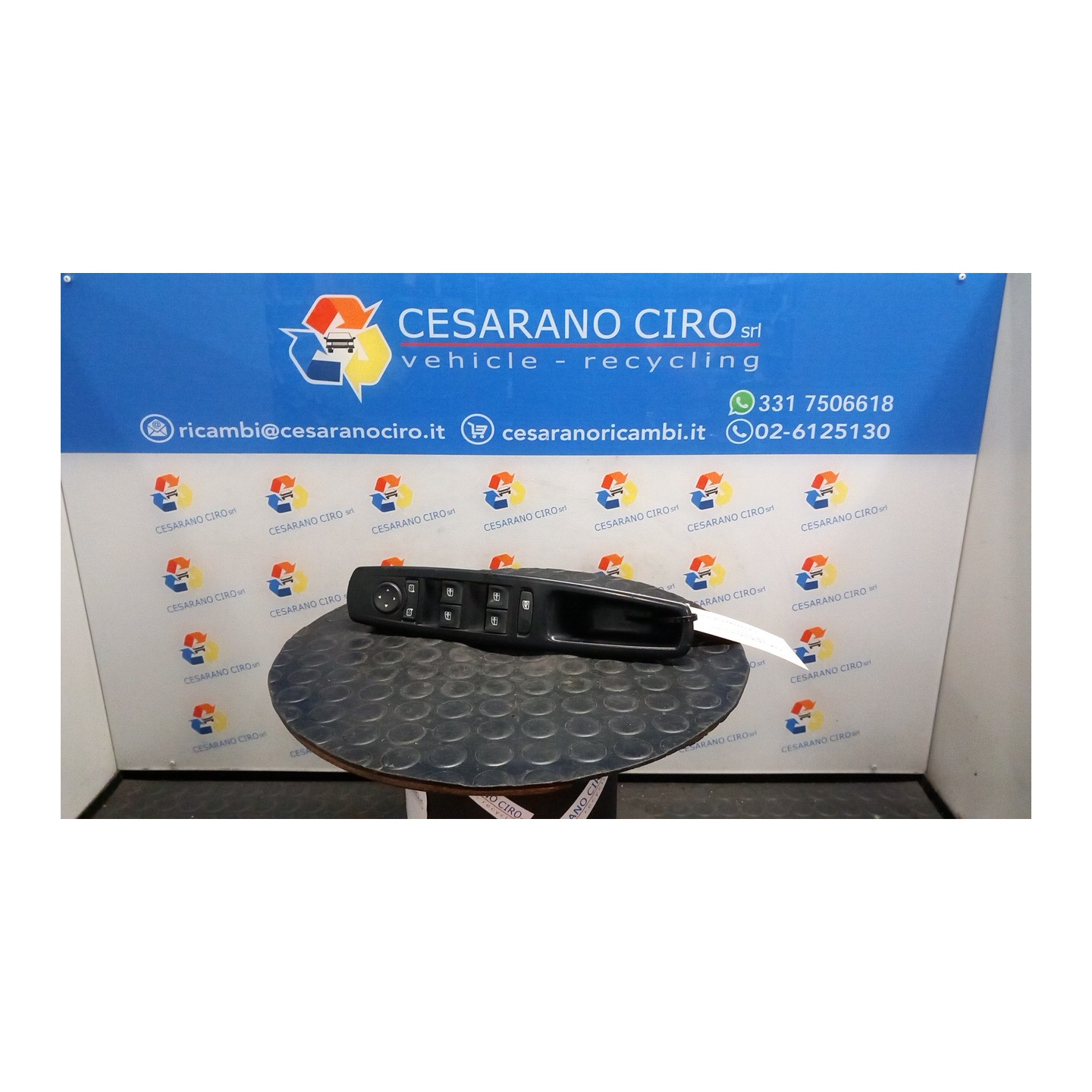 BLOCCO COMANDI ALZACRISTALLI E RETROVISORI EST. 043 RENAULT SCENIC 3A SERIE (04/09-10/13) K9KJ8 809610014R