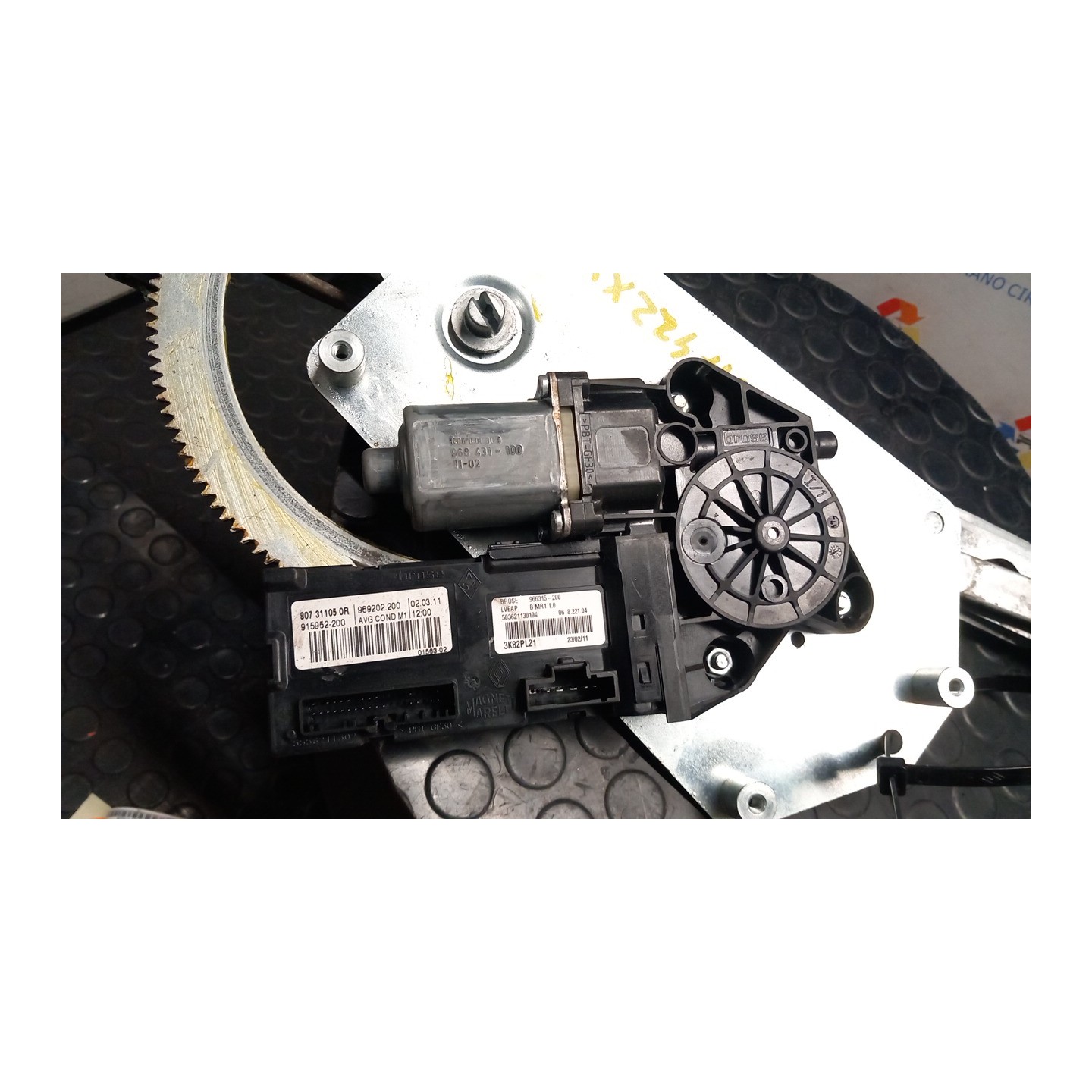 ALZACRISTALLO ELETTR. PORTA ANT. SX. 044 RENAULT SCENIC 3A SERIE (04/09-10/13) K9KJ8 807212569R