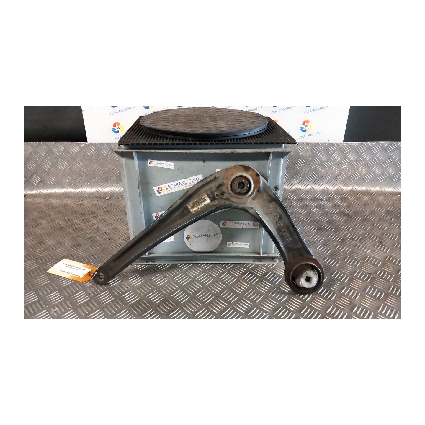 BRACCIO OSCILLANTE SOSP. ANT. SX. 014 OPEL VIVARO (K0) (03/19-) YH01 9816863680