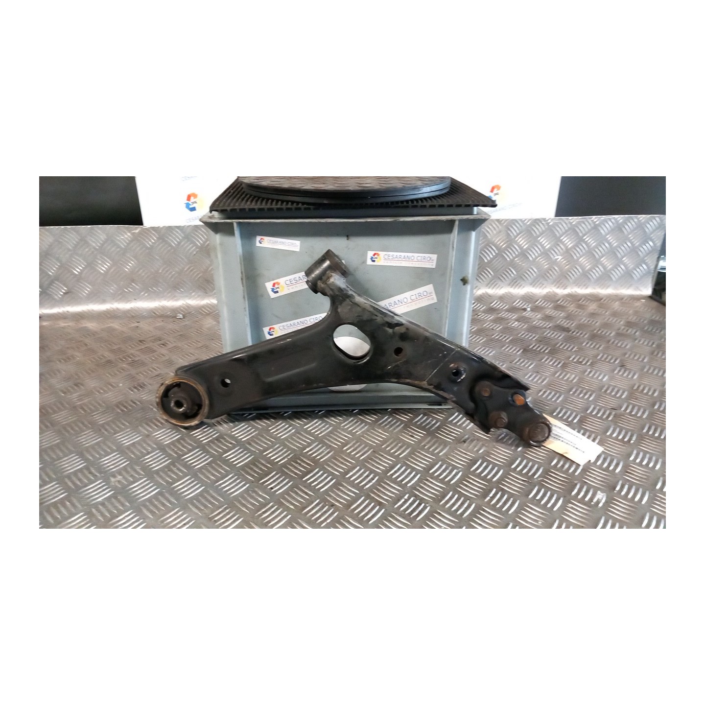 BRACCIO OSCILLANTE SOSP. ANT. SX. 046 HYUNDAI IX35 (02/10-12/15) D4FD 545002Y002