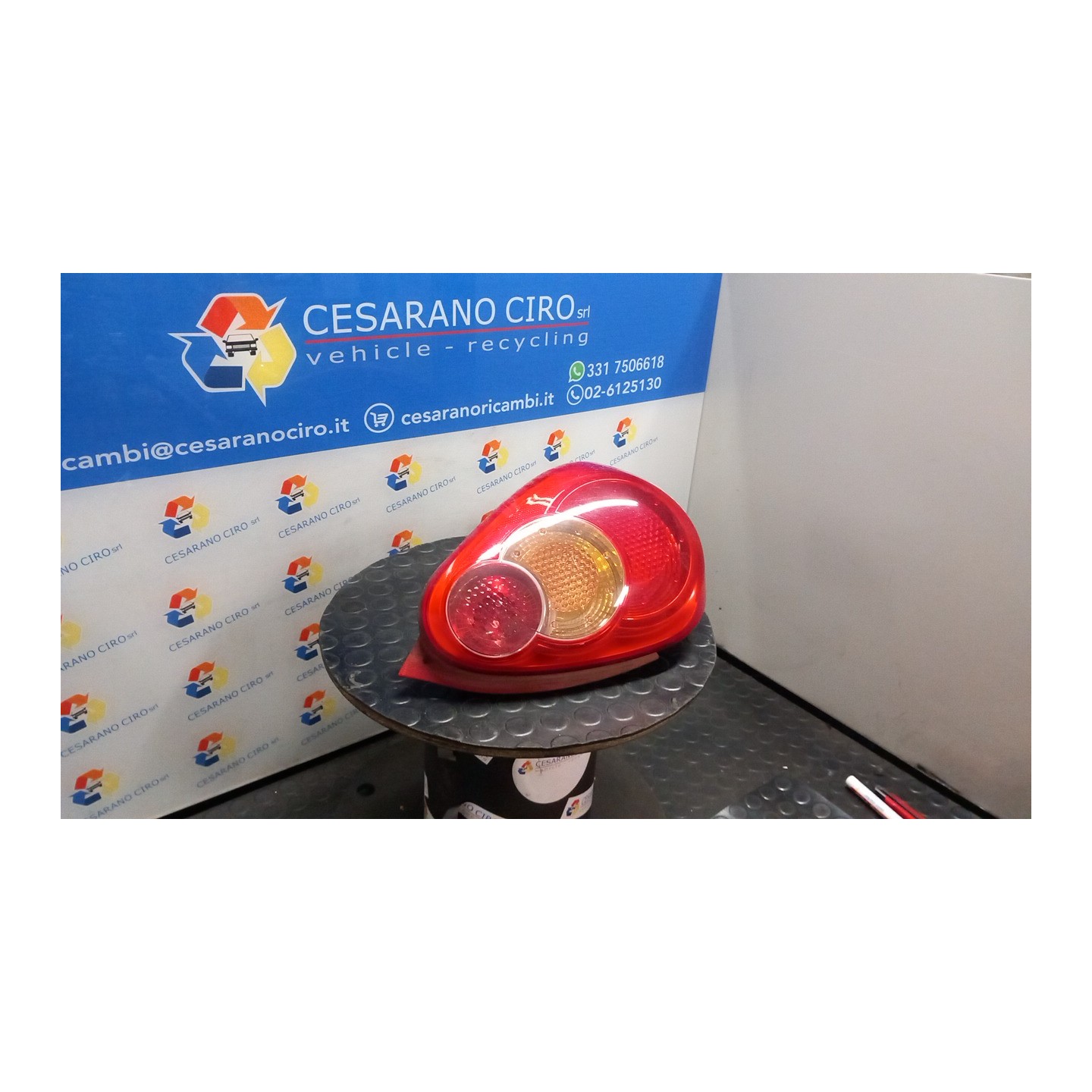 FANALE POST. SX. 058 TOYOTA AYGO 1A SERIE (04/05-10/14) 1KRFE 815610H070