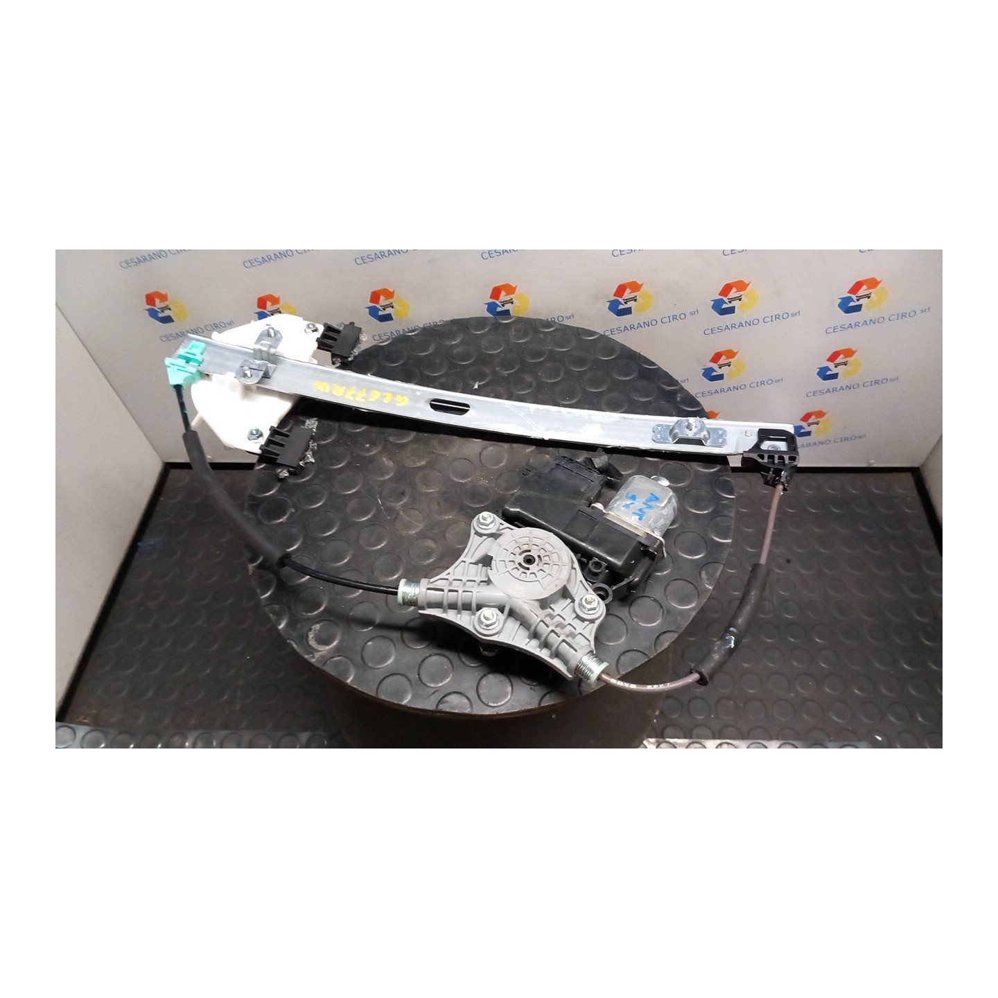 ALZACRISTALLO ELETTR. PORTA ANT. CON MOTORINO SX. 078 KIA RIO 4A SERIE (09/20-) G4LF 82401H8110