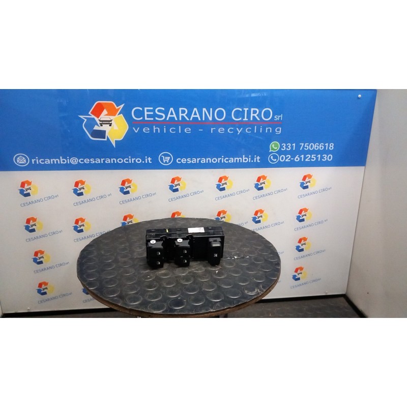 BLOCCO COMANDI ALZACRISTALLI P/ALZACR. POST. ELETTR. 082 KIA RIO 4A SERIE (09/20-) G4LF 93571H8100