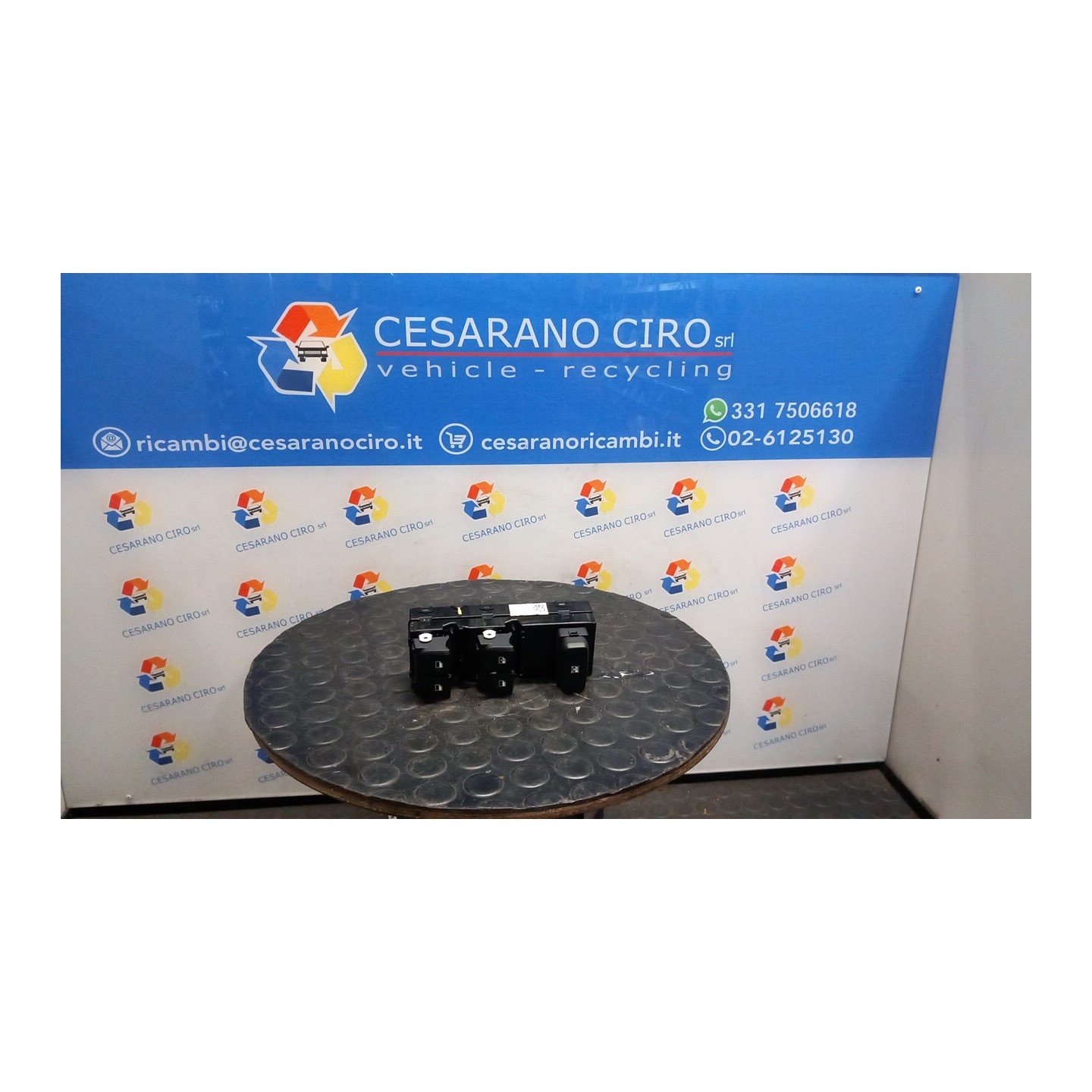 BLOCCO COMANDI ALZACRISTALLI P/ALZACR. POST. ELETTR. 082 KIA RIO 4A SERIE (09/20-) G4LF 93571H8100