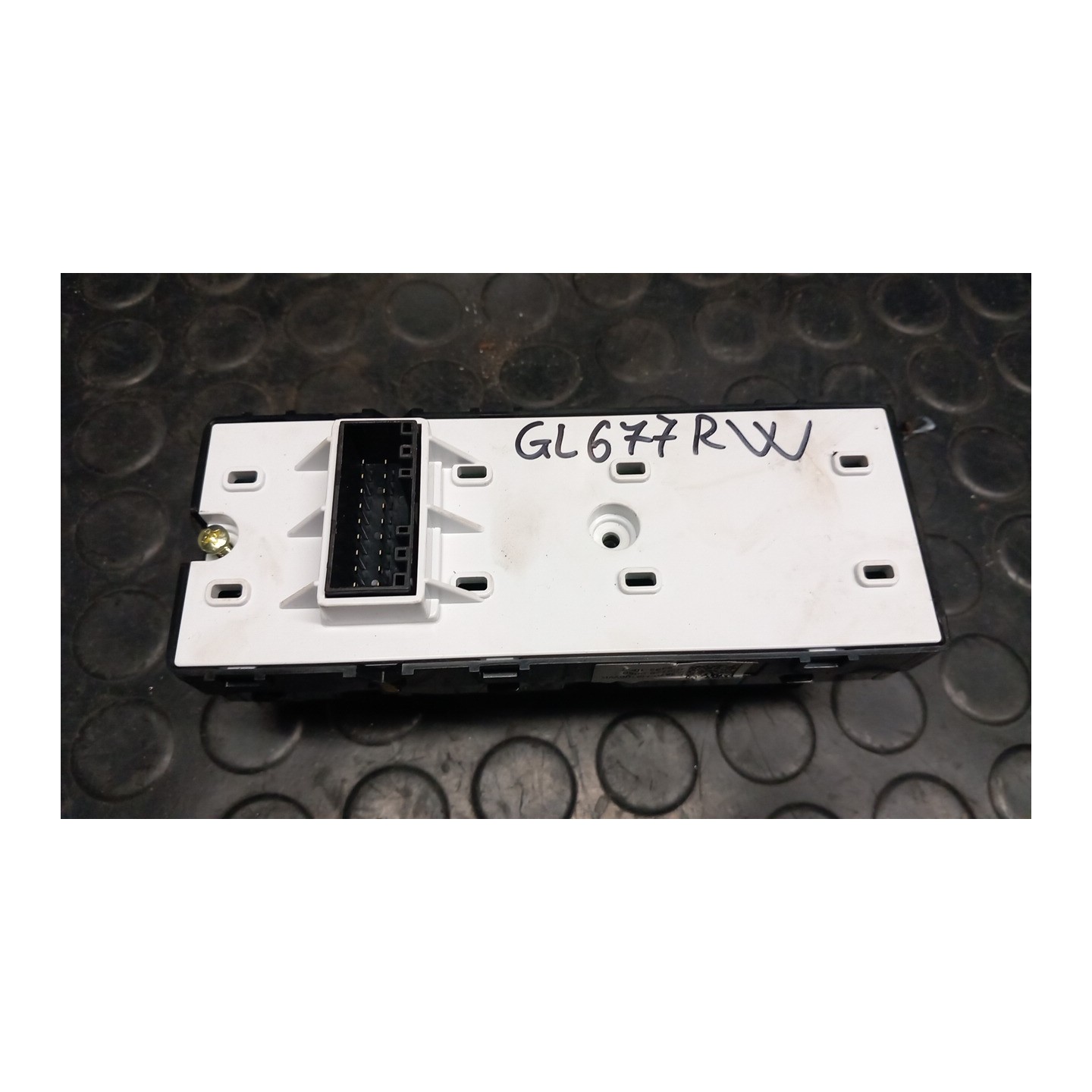 BLOCCO COMANDI ALZACRISTALLI P/ALZACR. POST. ELETTR. 082 KIA RIO 4A SERIE (09/20-) G4LF 93571H8100