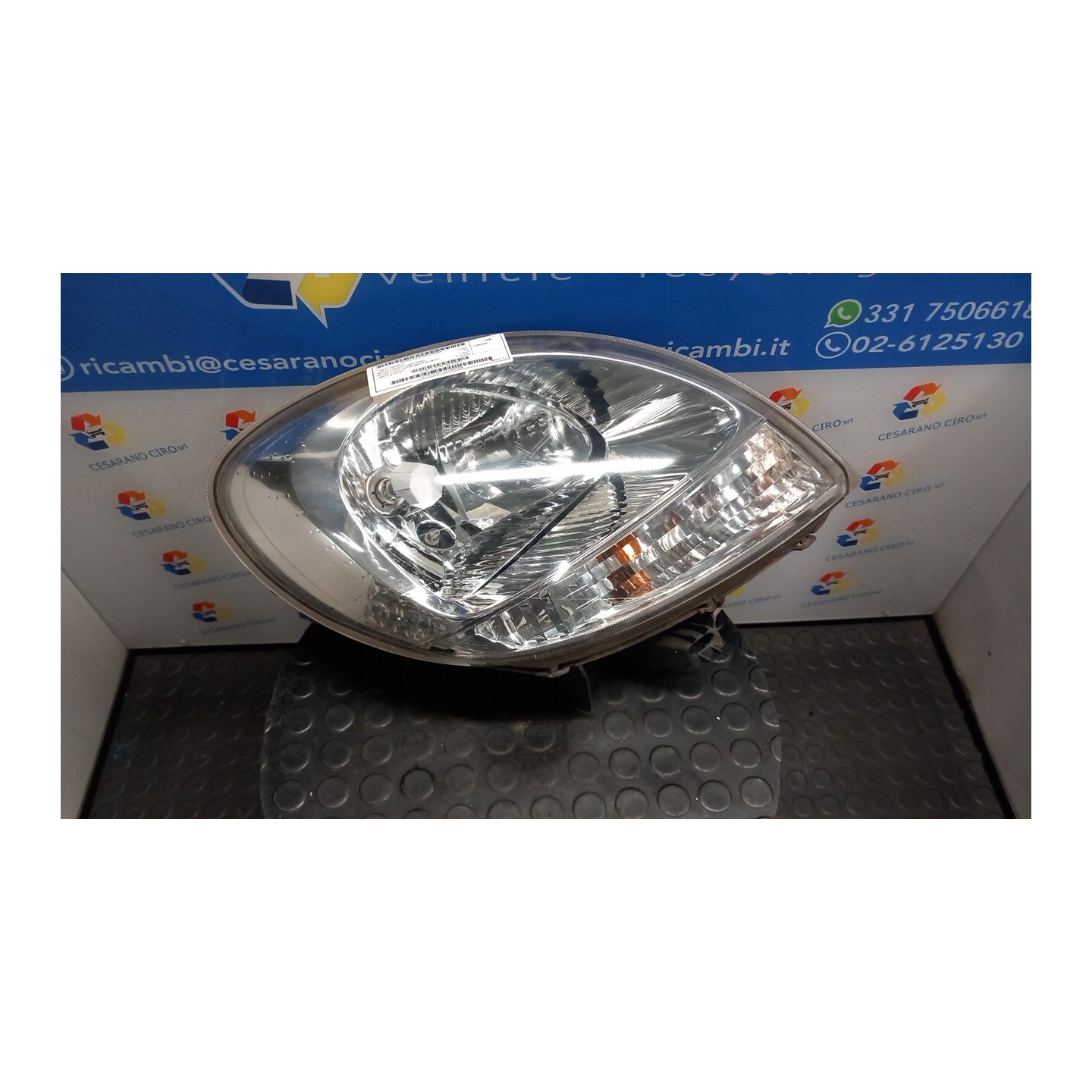 PROIETTORE DX. 049 RENAULT KANGOO (04/03-03/09) K9KW7 260107401R