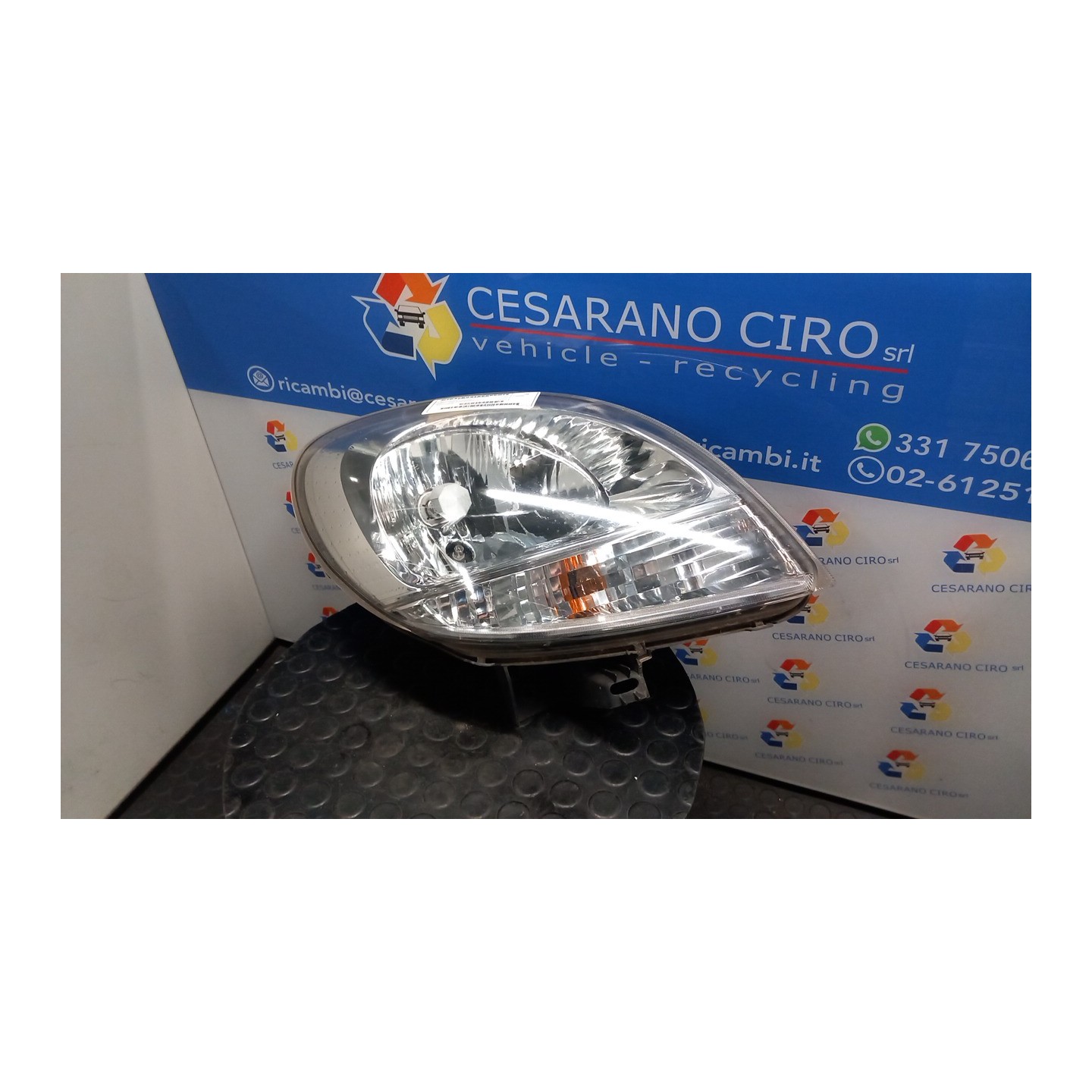 PROIETTORE DX. 049 RENAULT KANGOO (04/03-03/09) K9KW7 260107401R
