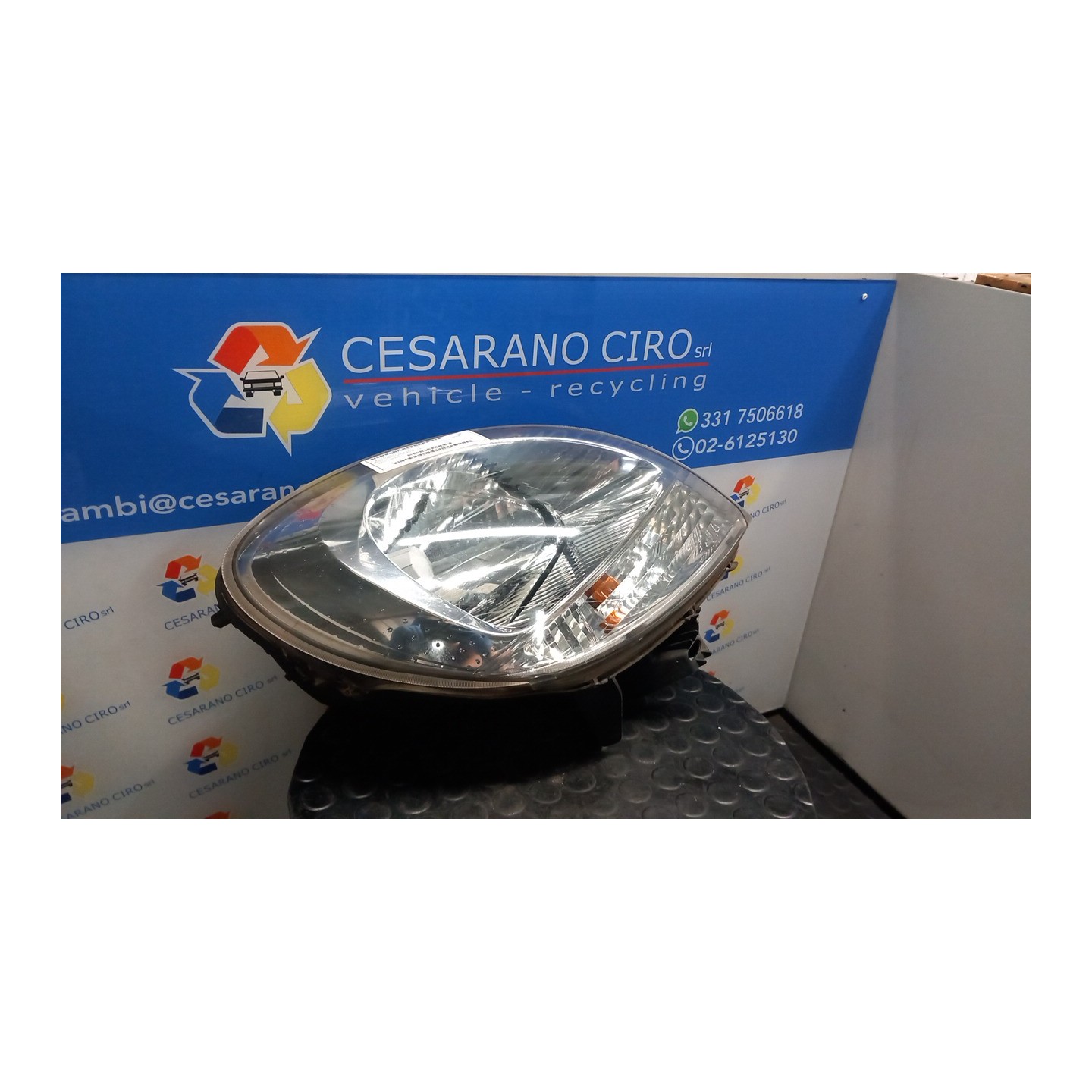 PROIETTORE DX. 049 RENAULT KANGOO (04/03-03/09) K9KW7 260107401R