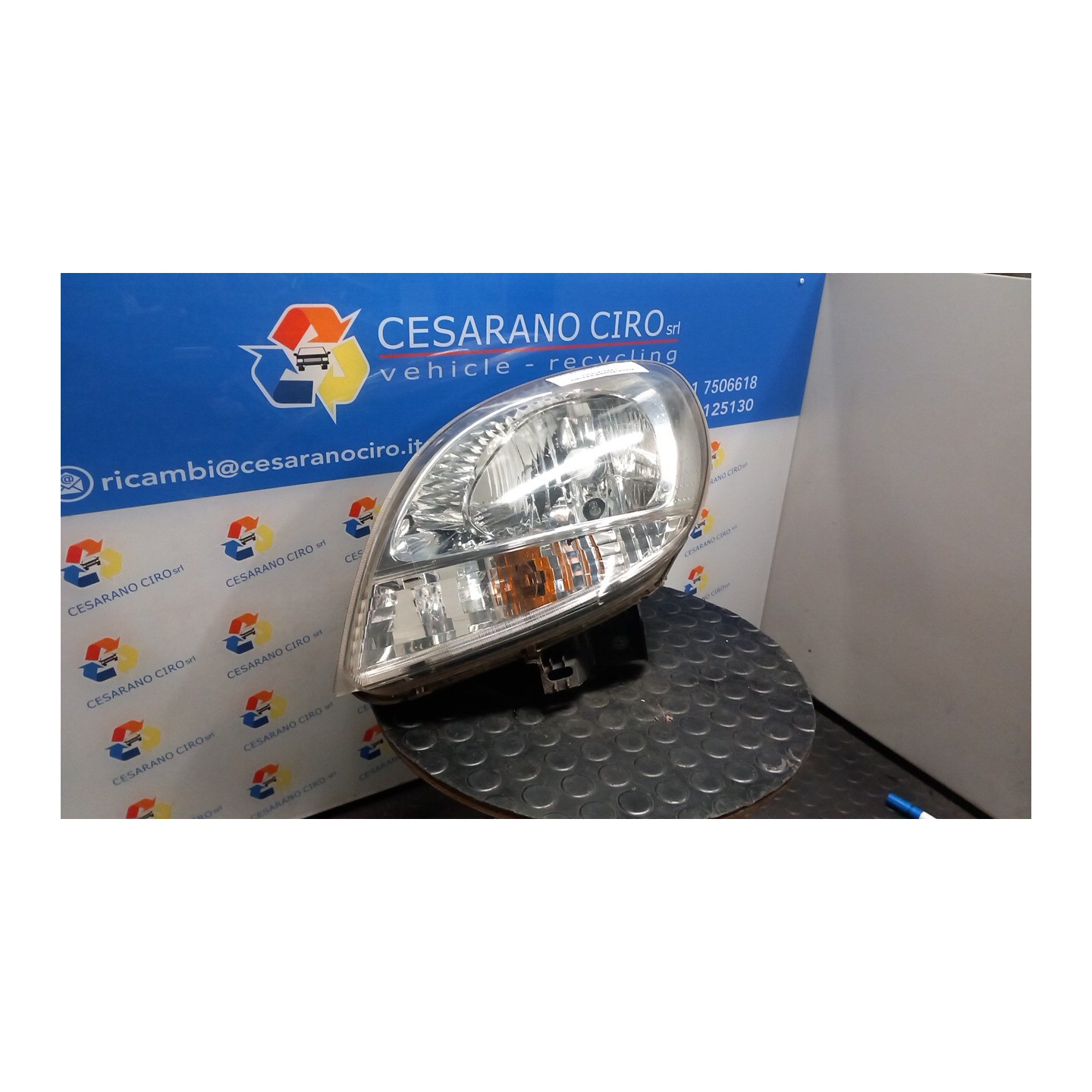 PROIETTORE SX. 050 RENAULT KANGOO (04/03-03/09) K9KW7 260603883R