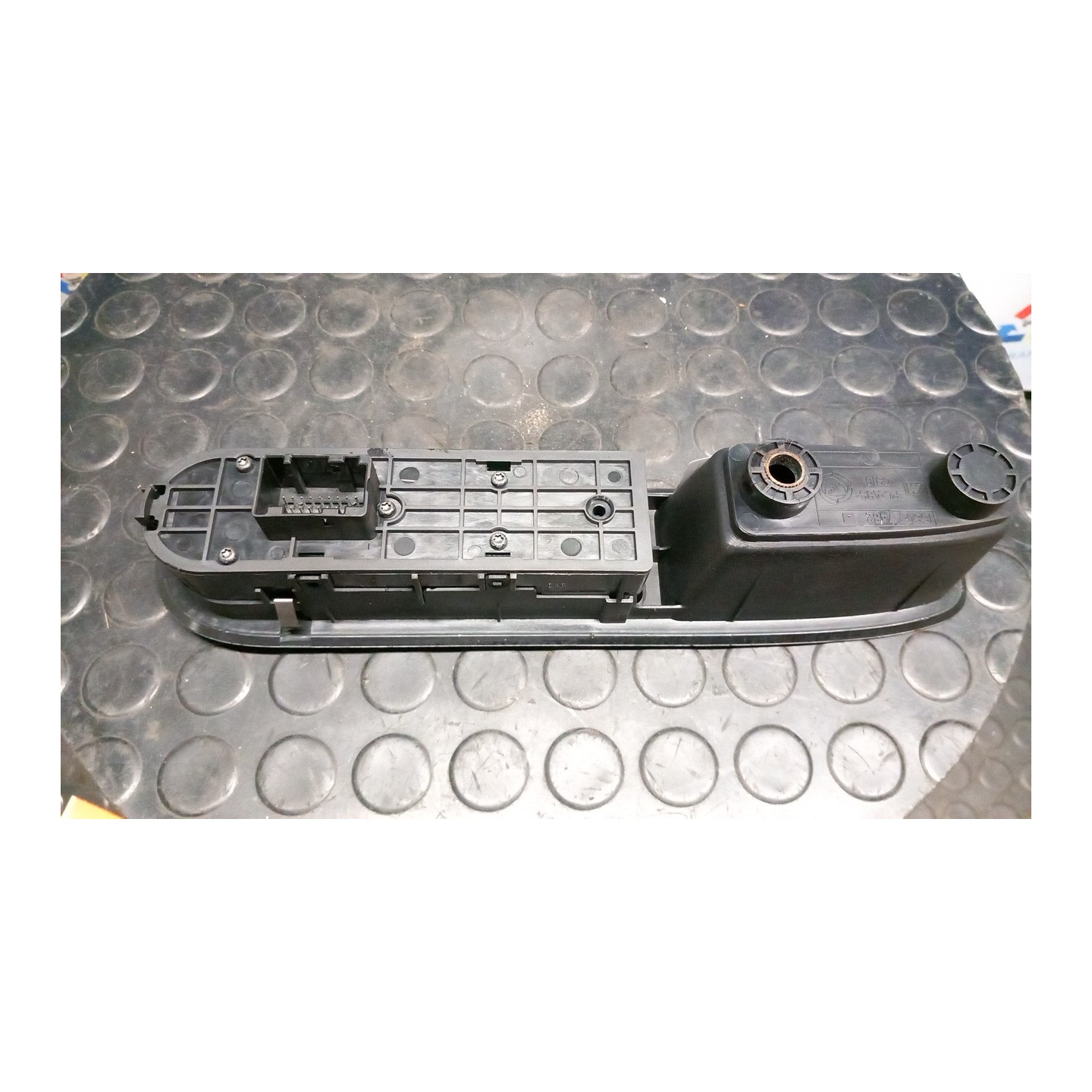 BLOCCO COMANDI ALZACRISTALLI E RETROVISORI EST. 062 ALFA ROMEO 159 (X3/X9) (07/05-06/13) 939B5000 71744261