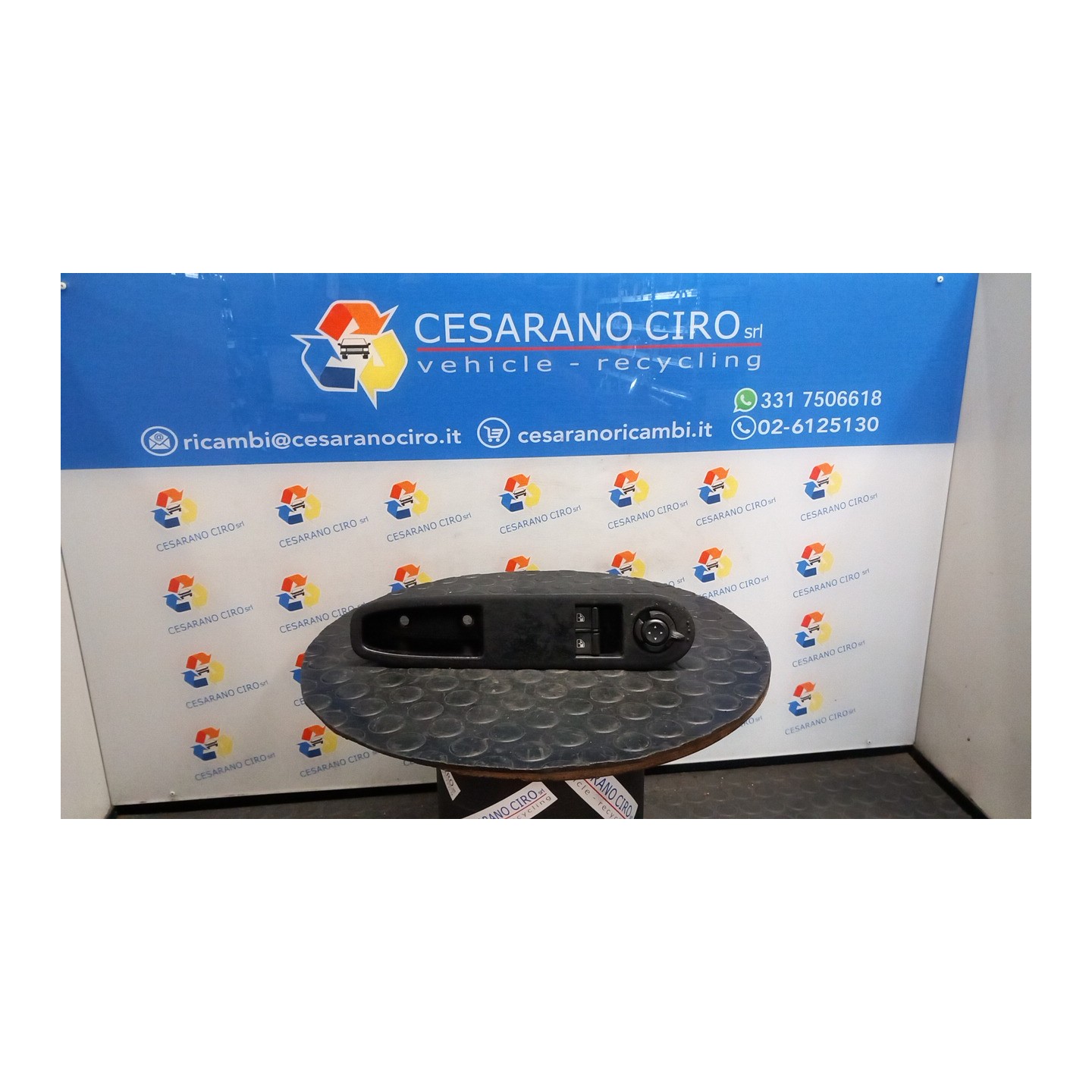 BLOCCO COMANDI ALZACRISTALLI E RETROVISORI EST. 063 ALFA ROMEO 159 (X3/X9) (07/05-06/13) 939B5000 71744261