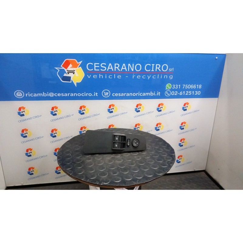 BLOCCO COMANDI ALZACRISTALLI E RETROVISORI EST. 081 FIAT BRAVO (3Y) (12/09-) 198A2000 735441807