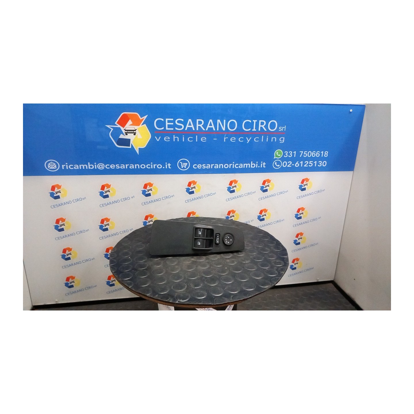 BLOCCO COMANDI ALZACRISTALLI E RETROVISORI EST. 081 FIAT BRAVO (3Y) (12/09-) 198A2000 735441807