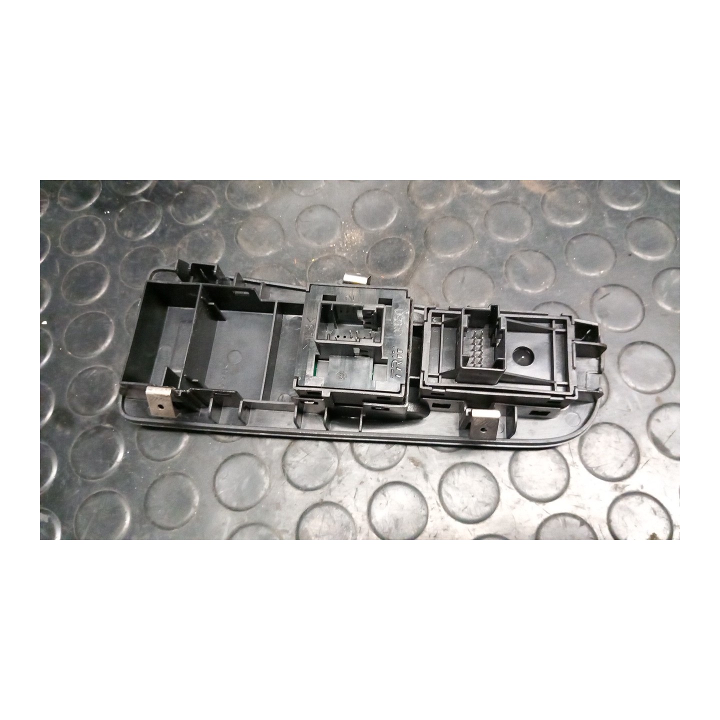 BLOCCO COMANDI ALZACRISTALLI E RETROVISORI EST. 081 FIAT BRAVO (3Y) (12/09-) 198A2000 735441807