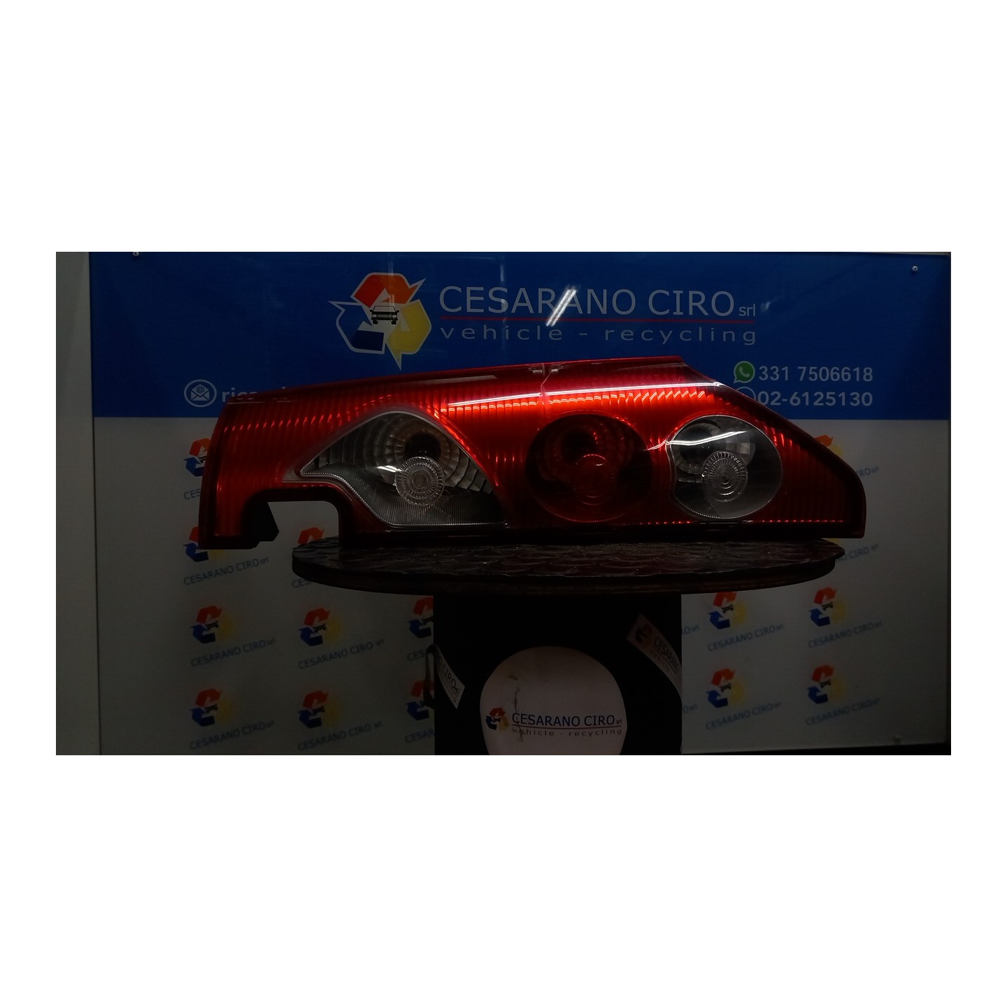 FANALE POST. PER PORTE BATTENTI DX. 066 RENAULT KANGOO (01/08-05/13) K4M K8 8200419952