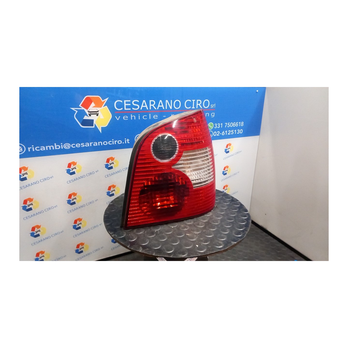 FANALE POST. DX. 075 VOLKSWAGEN POLO (9N) (10/01-03/05) BBY 6Q6945096G