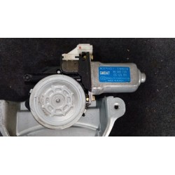 ALZACRISTALLO ELETTR. PORTA ANT. DX. 107 CHEVROLET (DAEWOO) KALOS (T200) (01/05-10/08) B12S1 96585712