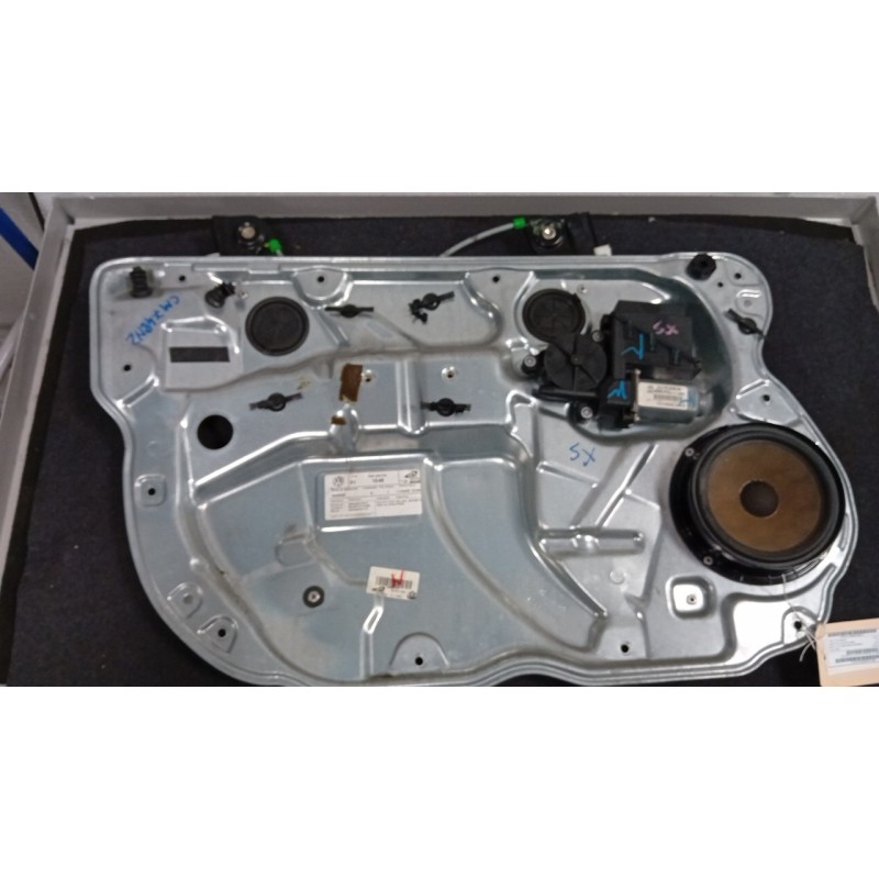 ALZACRISTALLO ELETTR. PORTA ANT. SX. 112 VOLKSWAGEN POLO (9N) (10/01-03/05) BBY 6Q4837461J