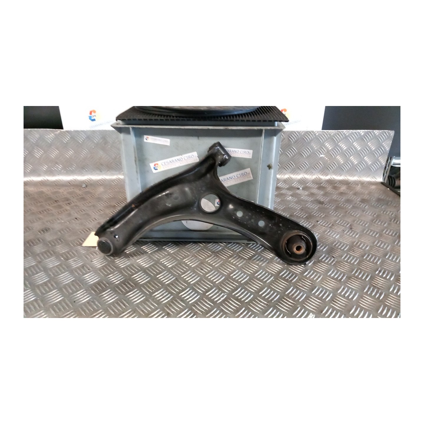 BRACCIO OSCILLANTE SOSP. ANT. DX. 074 KIA RIO 4A SERIE (09/20-) G4LF 54501H8000