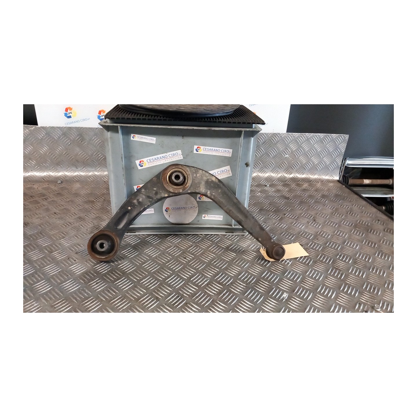 BRACCIO OSCILLANTE SOSP. ANT. SX. 089 PEUGEOT 206 (09/98-06/09) 8HX 1612159880