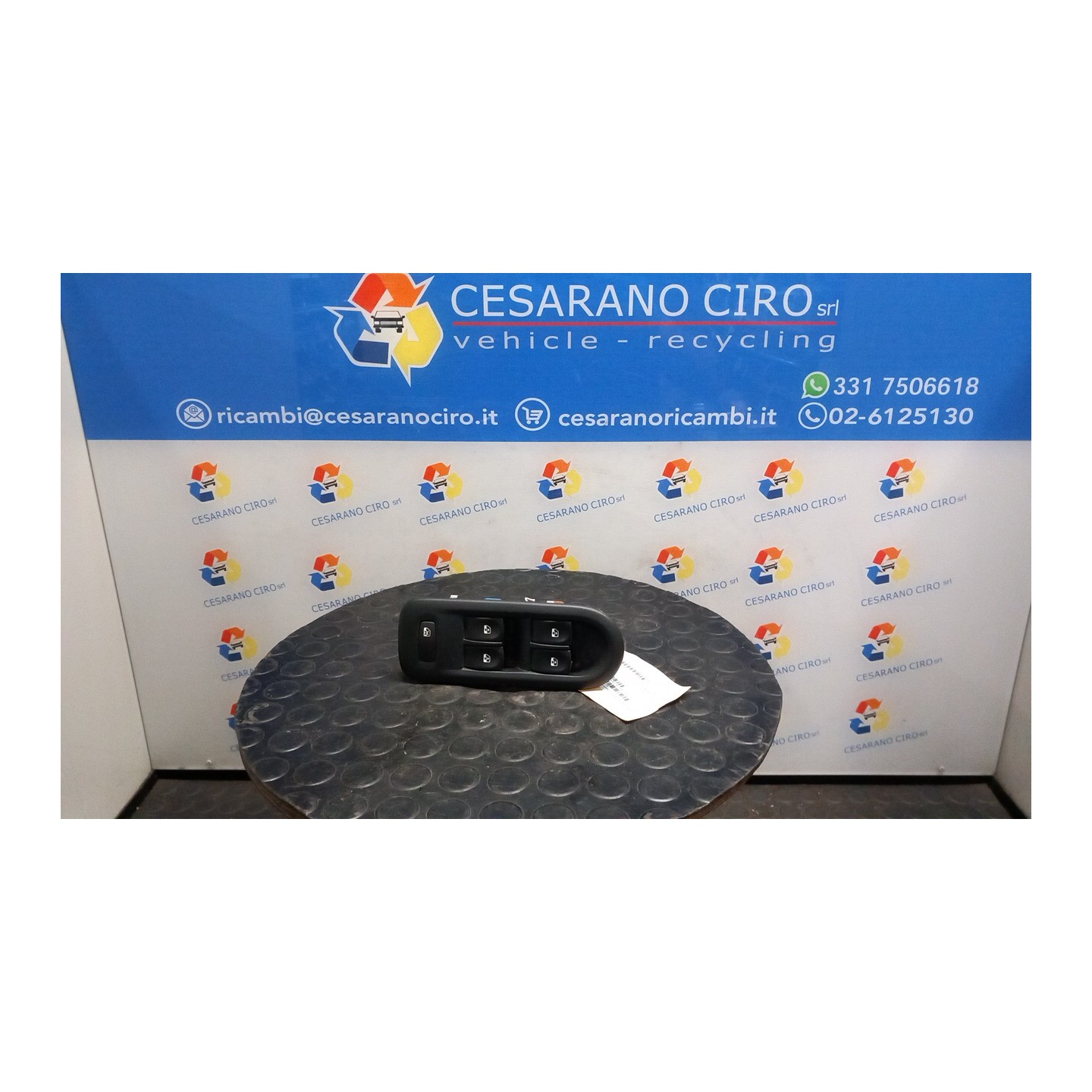 INTERRUTTORE ALZACRISTALLI PORTA ANT SX. 002 RENAULT CLIO 3A SERIE (05/09-) D4FH7 8200214939