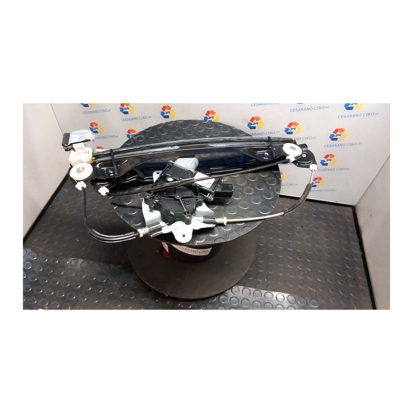 ALZACRISTALLO ELETTR. PORTA ANT. CON MOTORINO SX. 108 CHEVROLET (DAEWOO) CRUZE (J305) (07/11-12/14) Z20D1 95382554