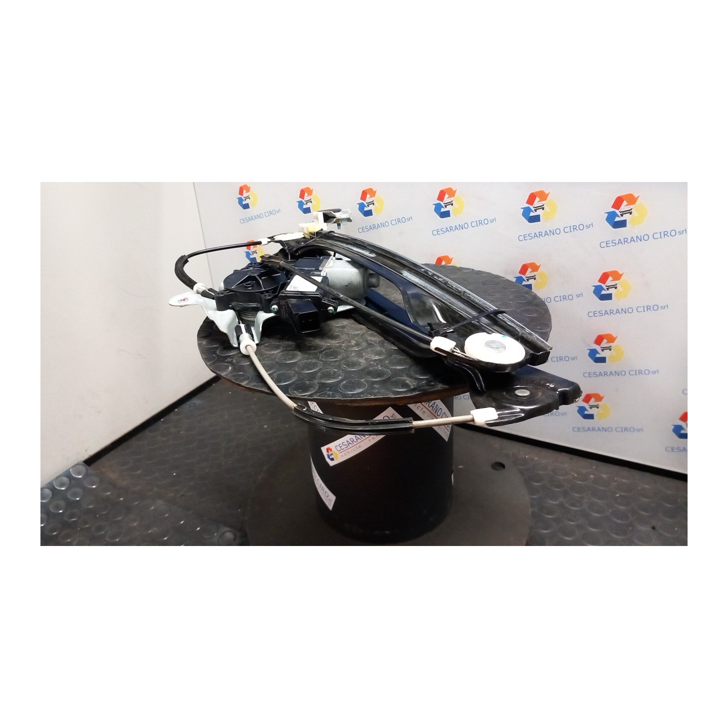ALZACRISTALLO ELETTR. PORTA ANT. CON MOTORINO SX. 108 CHEVROLET (DAEWOO) CRUZE (J305) (07/11-12/14) Z20D1 95382554