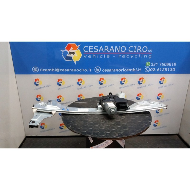 ALZACRISTALLO ELETTR. PORTA ANT. C/MOTORINO SX. 119 PEUGEOT 208 (01/12-11/15) HM01 9673154480