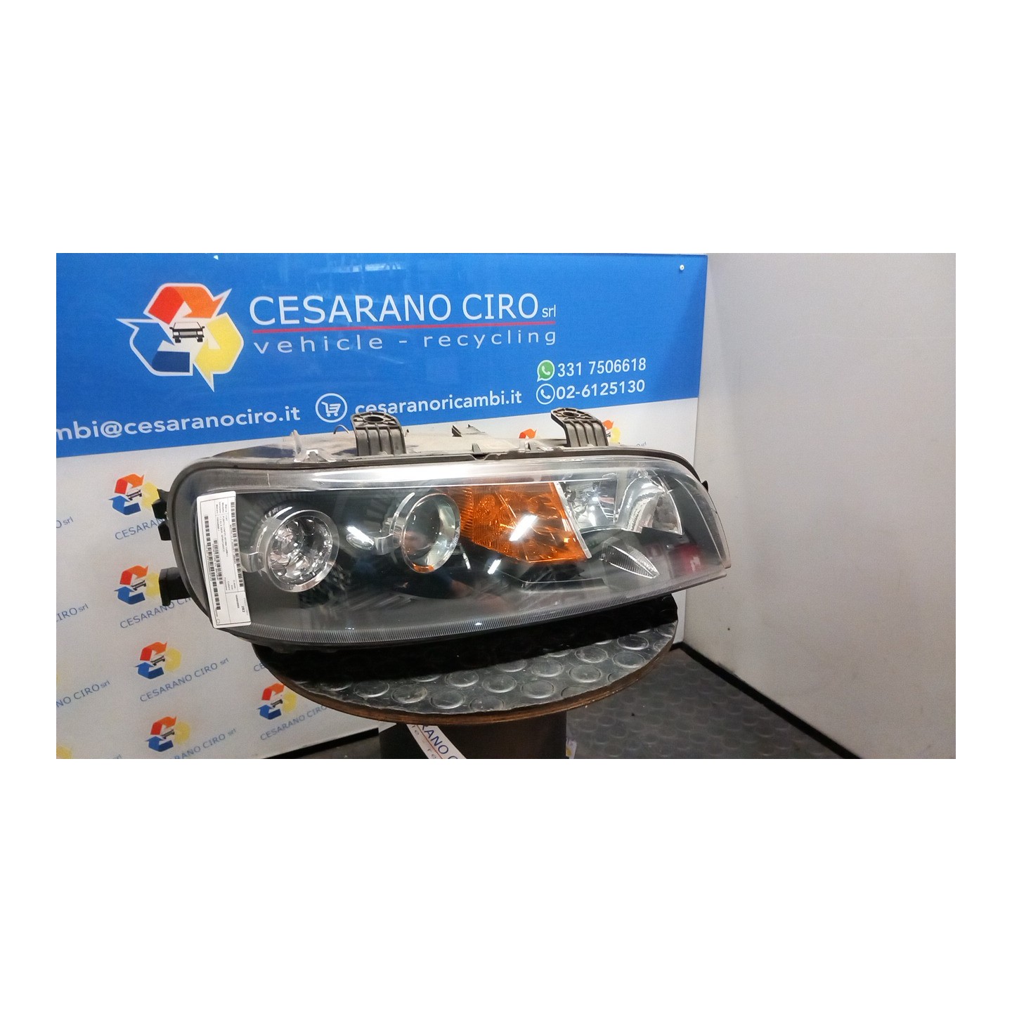 PROIETTORE DX. 042 FIAT PUNTO (1N/1P) (07/99-12/05) 188A4000 46814548