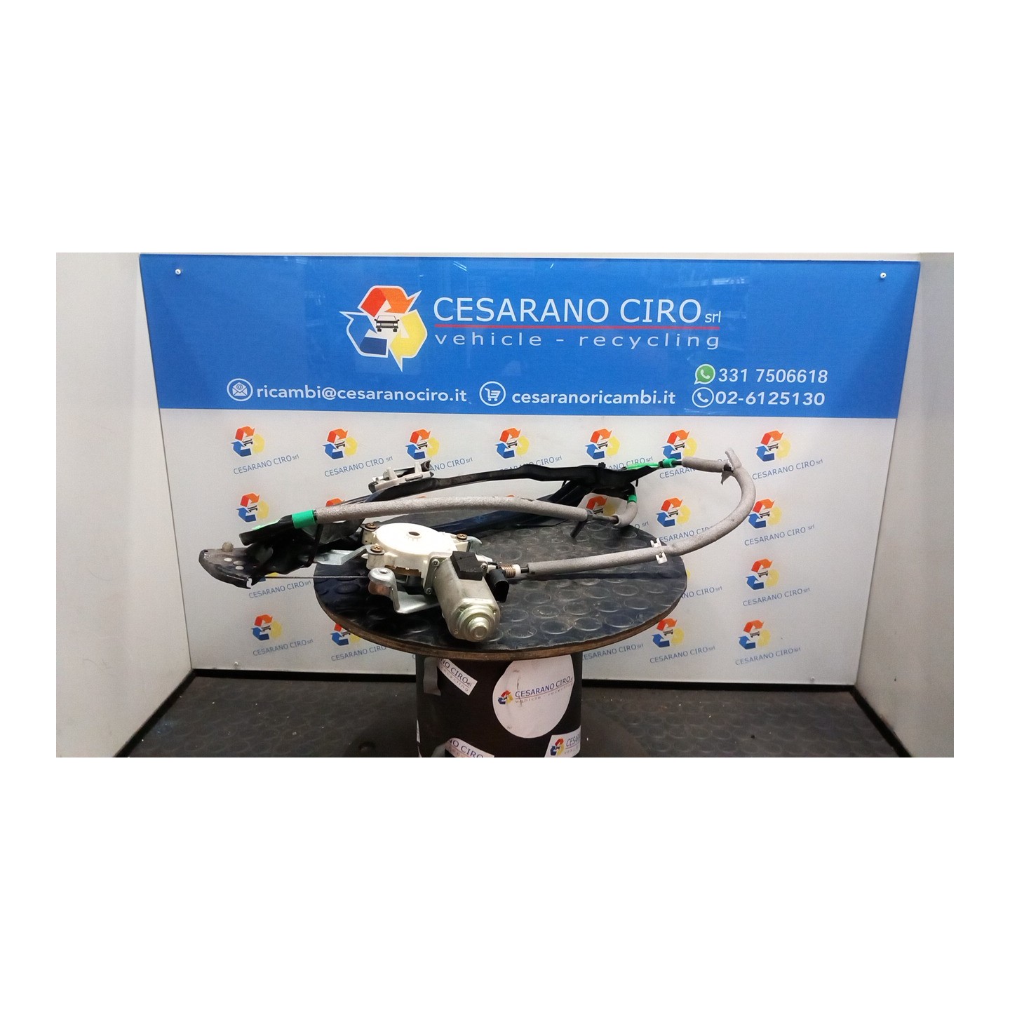 ALZACRISTALLO ELETTR. PORTA ANT. C/MOTORINO DX. 072 FORD FOCUS (CAK) (10/98-03/02) C9DB 1331612