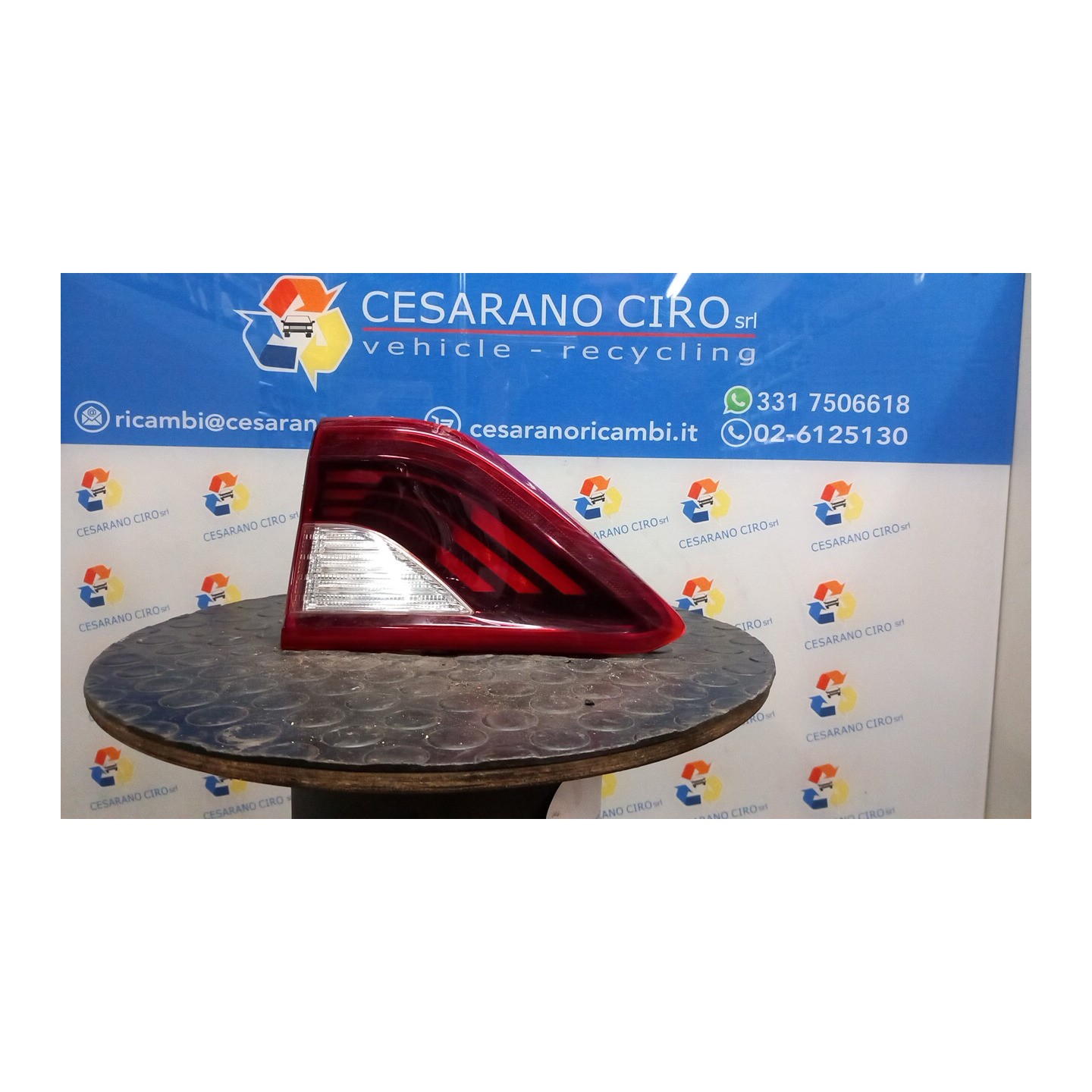 FANALE POST. PARTE INT. LED DX. 010 KIA STONIC (09/17-06/21) D4FB 92404H8500