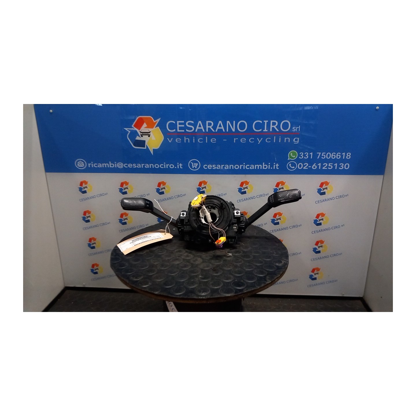 DEVIOGUIDASGANCIO 024 SEAT LEON (10/12-10/17) CRM 5Q0953513QIGI