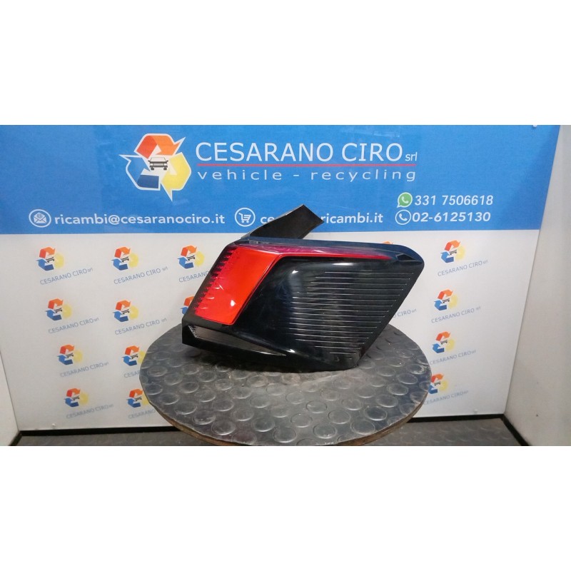 FANALE POST. PARTE EST. DX. 035 PEUGEOT 3008 (07/16-03/21) 5G06 9810477080