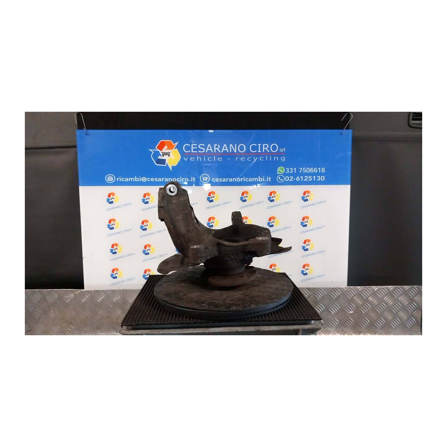 MONTANTE SOSP. ANT. ALLUMINIO DX. 044 SEAT LEON (10/12-10/17) CRM 5Q0407254A