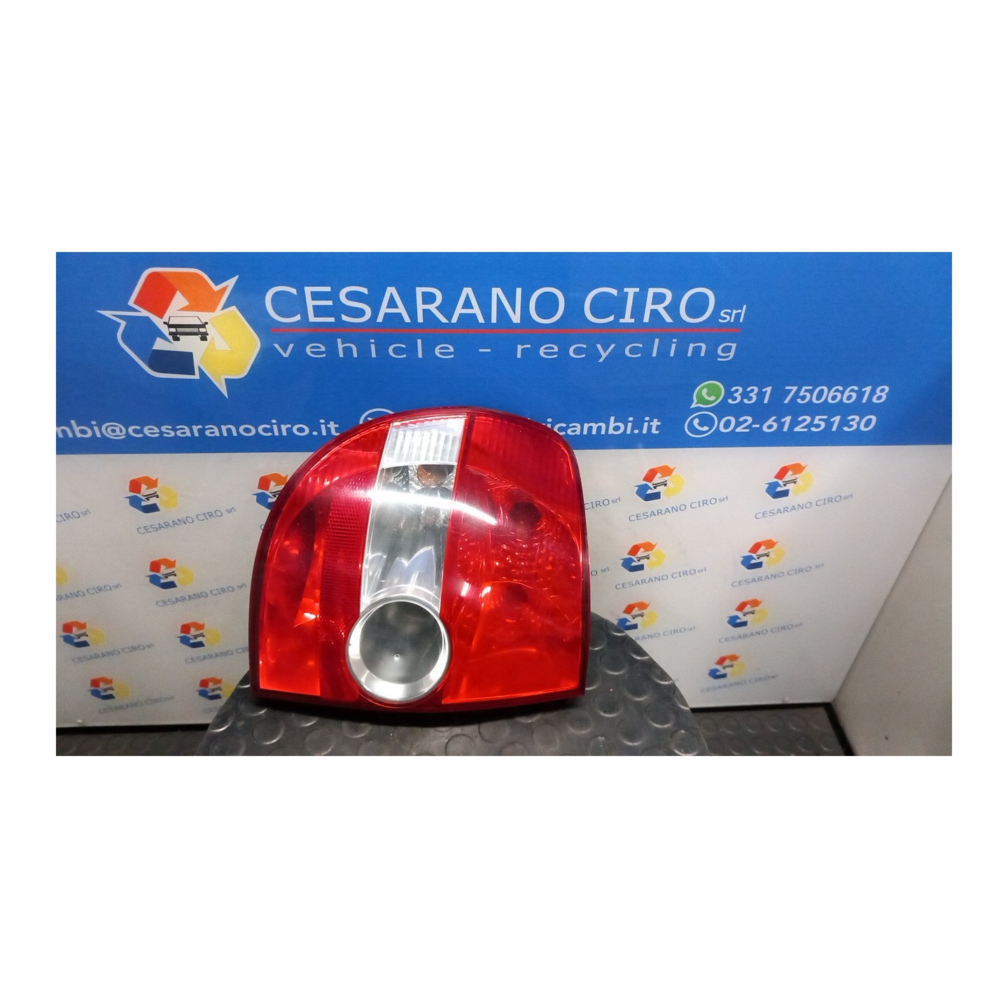 FANALE POST. SX. 021 VOLKSWAGEN FOX (5Z) (04/05-07/11) BKR 5Z0945111A