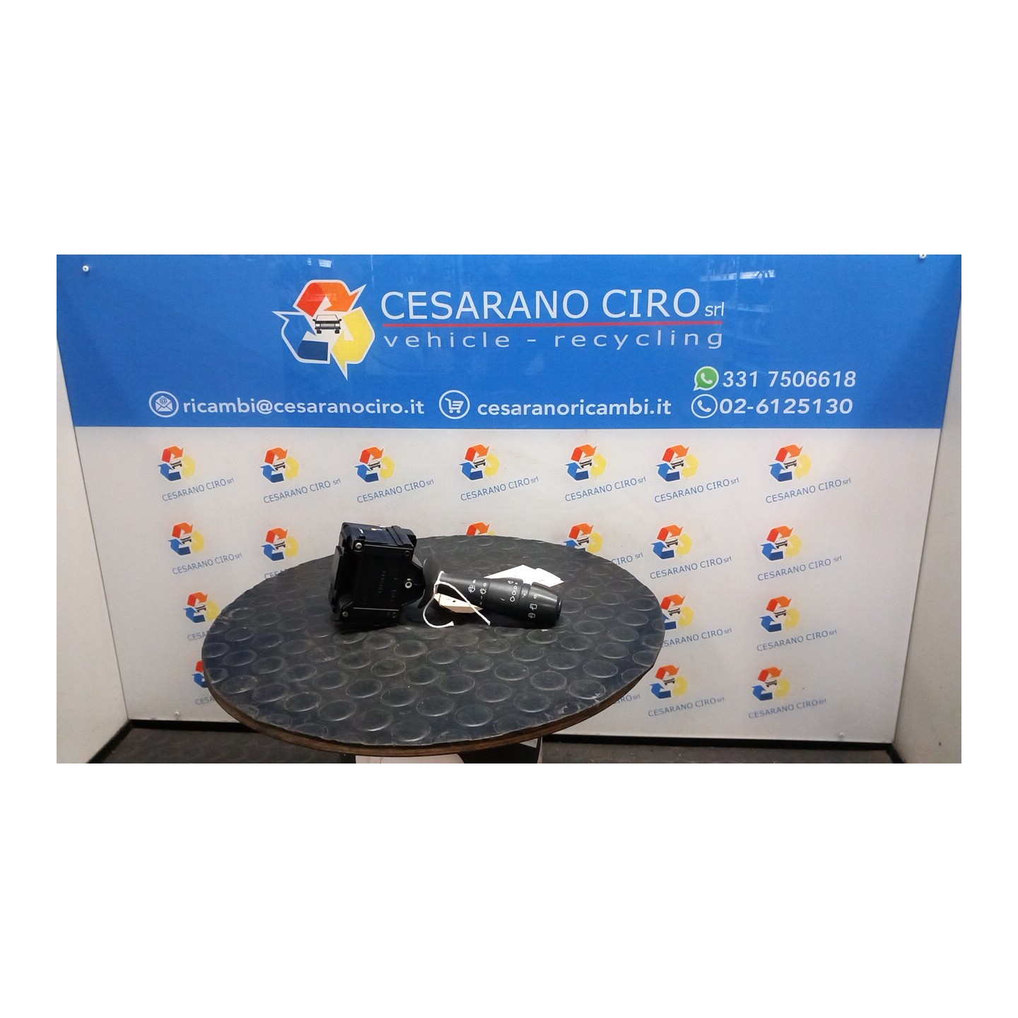BLOCCO COMANDI TERGICRISTALLI 032 RENAULT CLIO 4A SERIE (07/12-12/16) K9KC6 8201168013