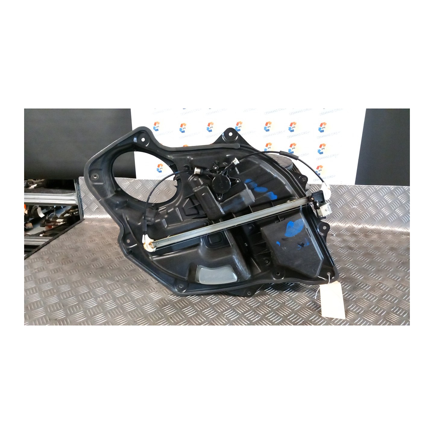 ALZACRISTALLO ELETTR. PORTA POST. SX. 052 MAZDA CX-7 (09/09-12/13) R2 EG2173590C