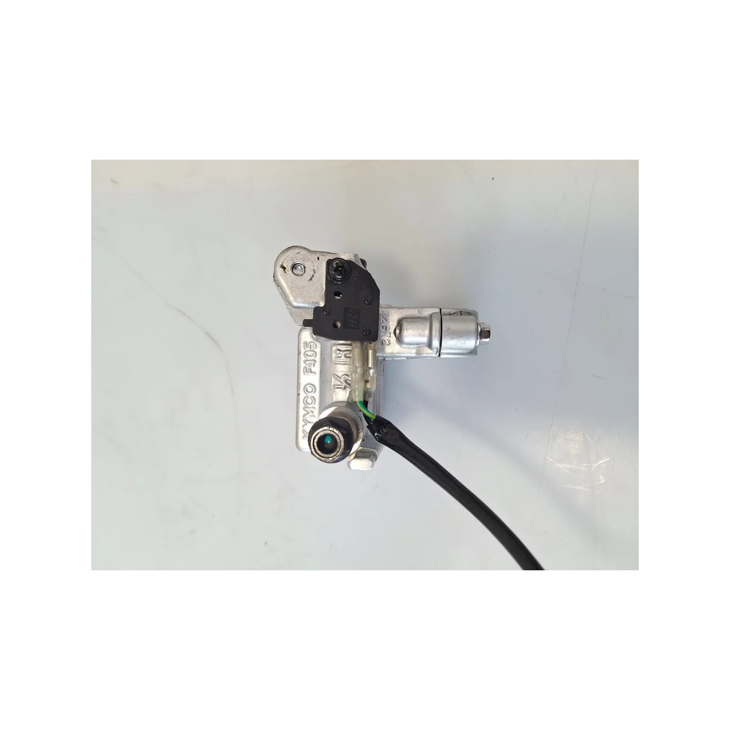 Pompa con serbatoio liquido freni posteriore con leva Kymco Agility 200 R16+ (E5) Agility 200 R16+ Sinistro