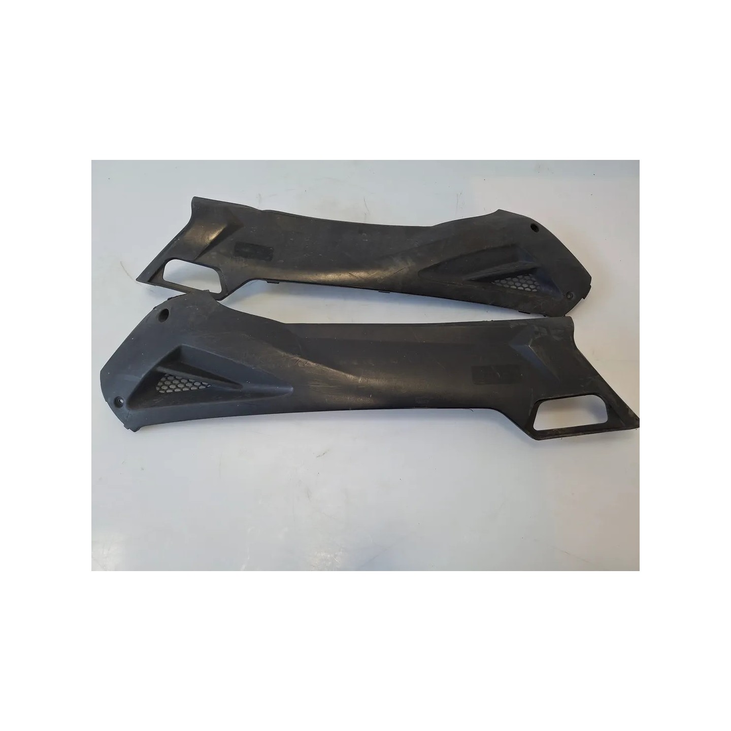 Carenatura laterale sottopavimento Kymco Agility 125 R16 (E3) Agility 125 R16 Sinistro