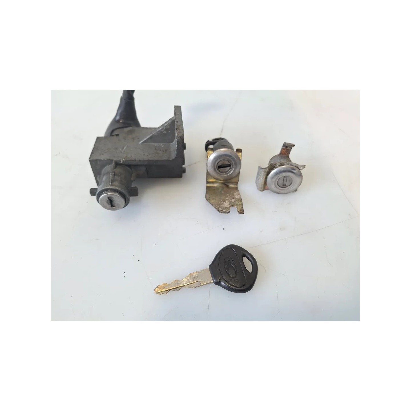 Kit serrature Kymco Agility 125 R16 (E3) Agility 125 R16 