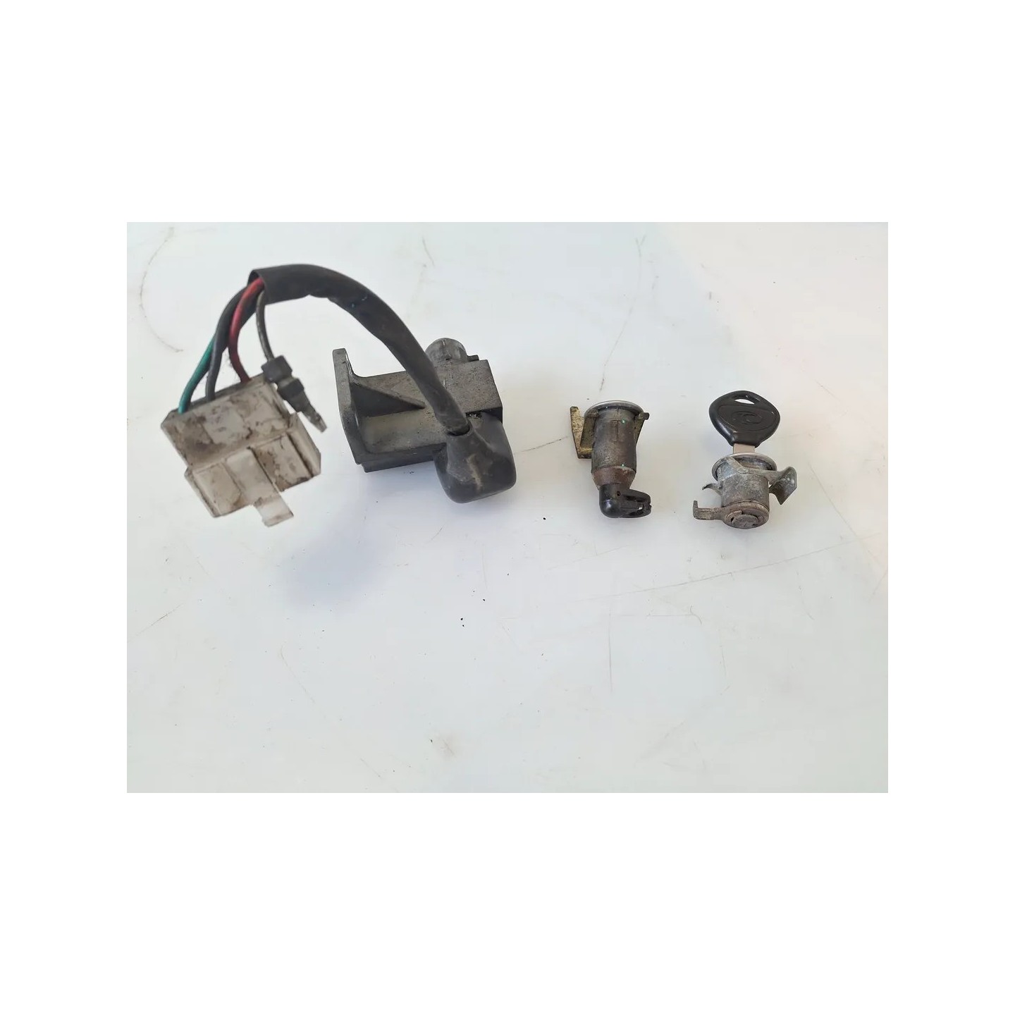 Kit serrature Kymco Agility 125 R16 (E3) Agility 125 R16 