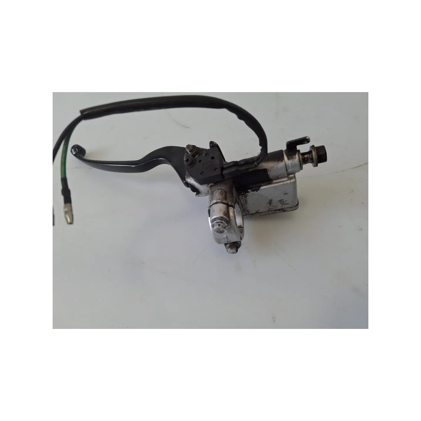 Pompa con serbatoio liquido freni anteriore con leva Kymco Agility 125 R16 (E3) Agility 125 R16 