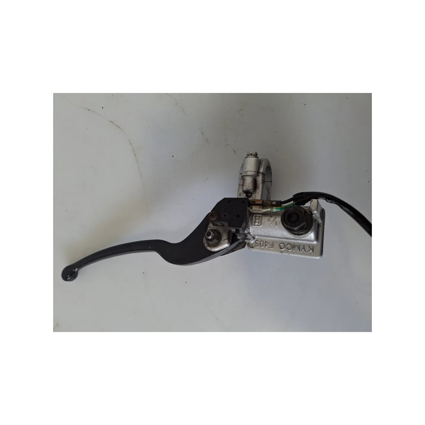 Pompa con serbatoio liquido freni posteriore con leva Kymco Agility 125 R16 (E3) Agility 125 R16 