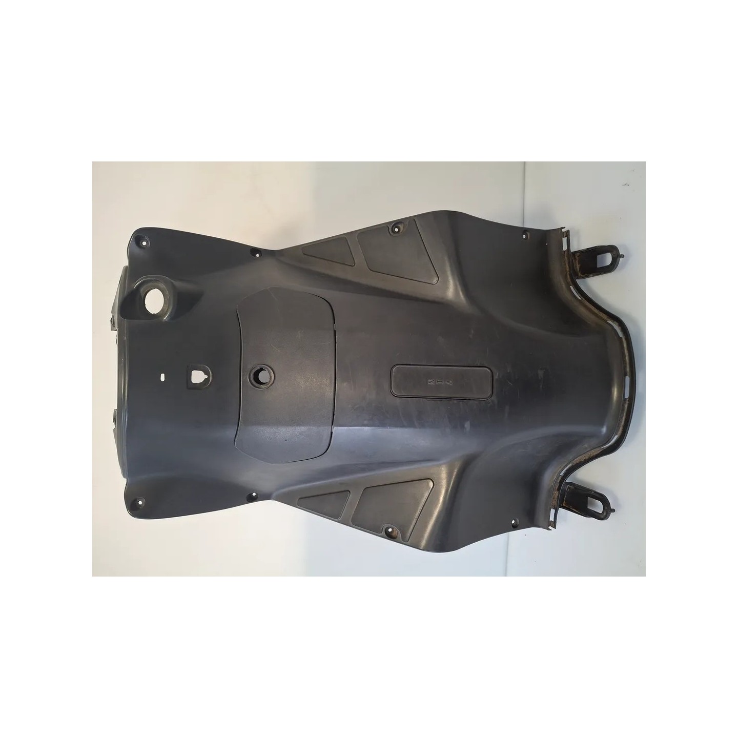 Carenatura anteriore parte interno/bauletto Kymco Agility 125 R16 (E3) Agility 125 R16 