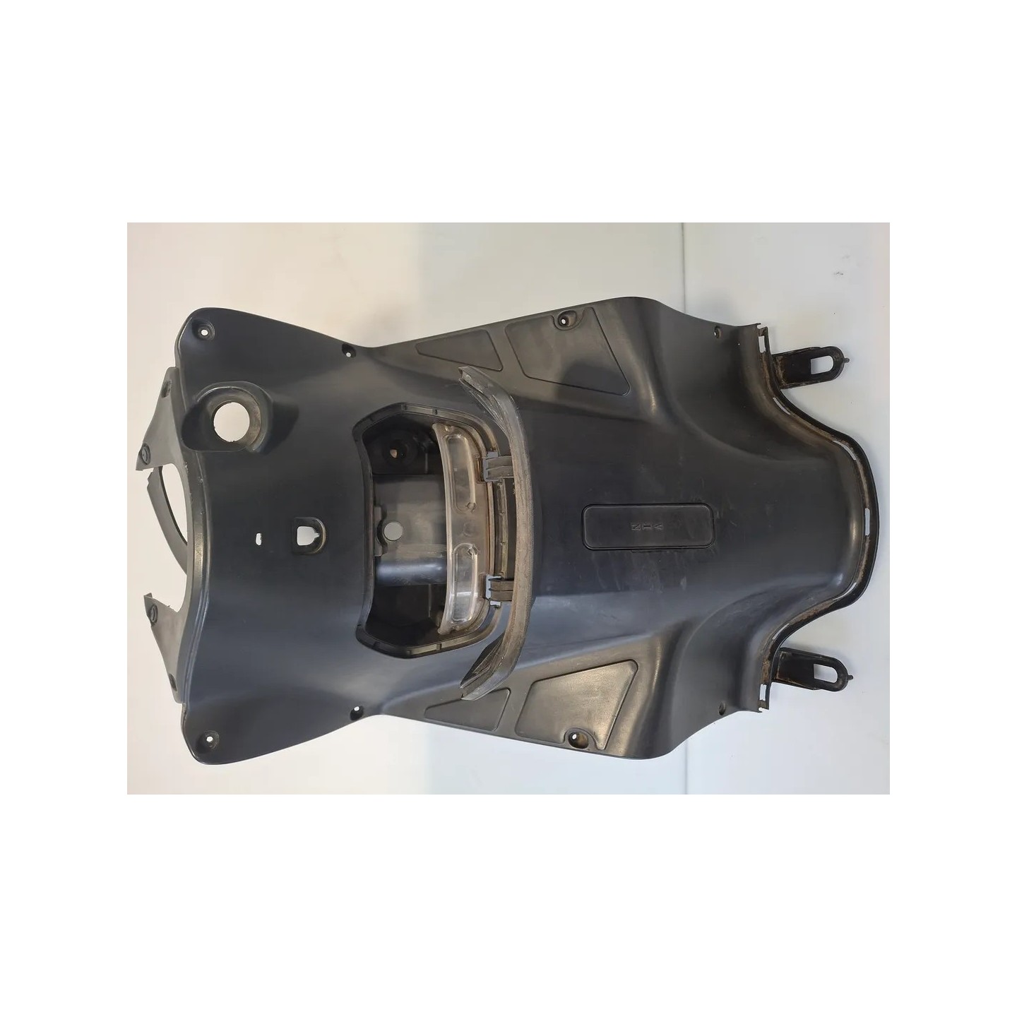 Carenatura anteriore parte interno/bauletto Kymco Agility 125 R16 (E3) Agility 125 R16 