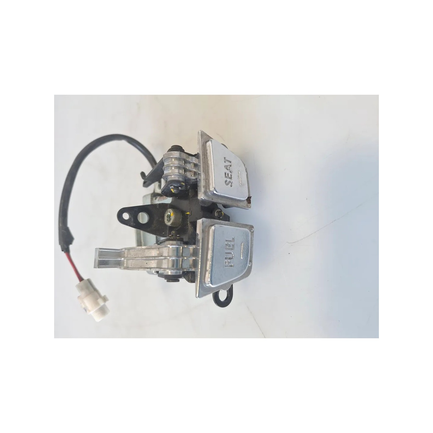 Pulsante apertura sella Yamaha T-Max 530 (E4) (17-) T-Max 530 SX 