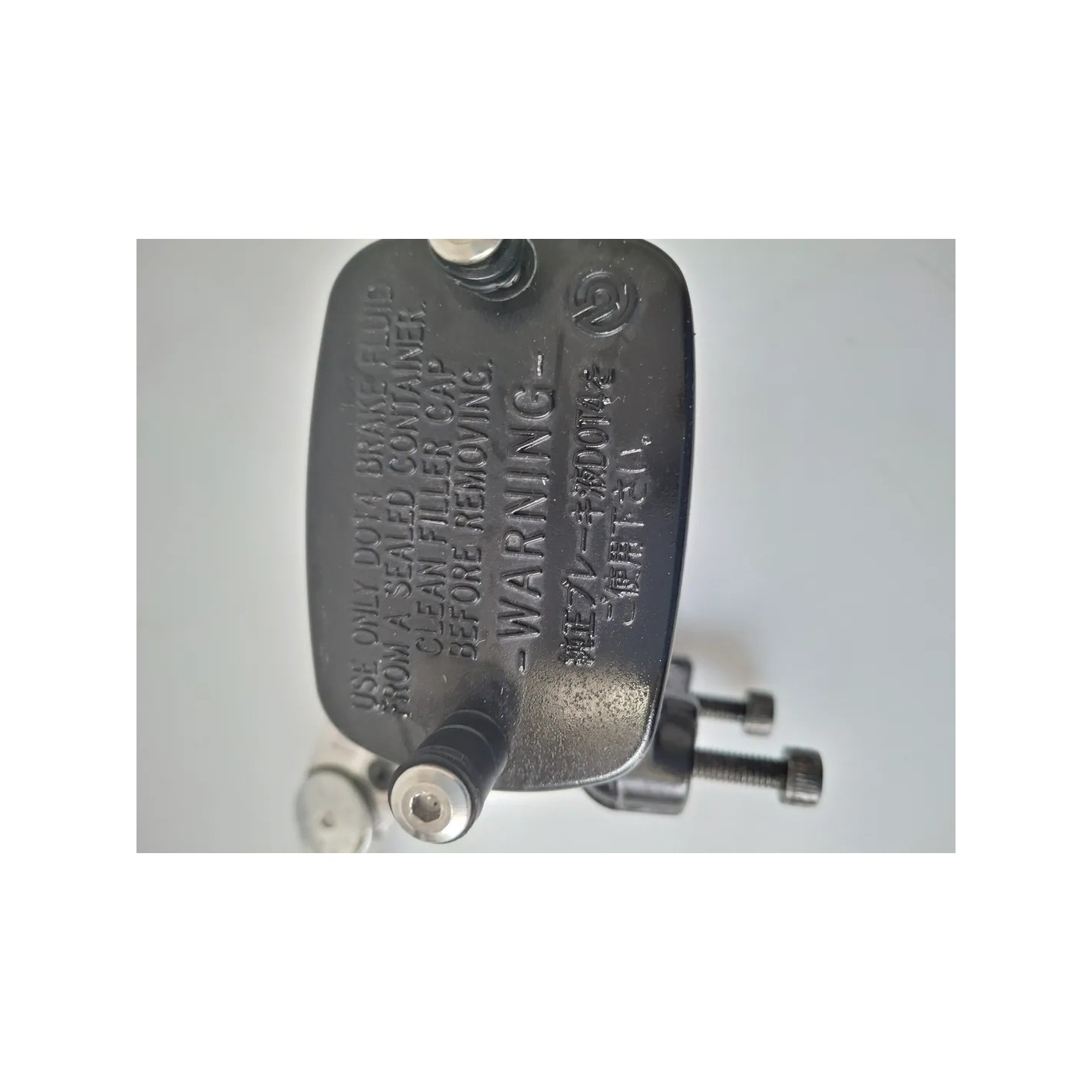 Pompa con serbatoio liquido freni posteriore Yamaha T-Max 530 (E4) (17-) T-Max 530 SX Sinistro