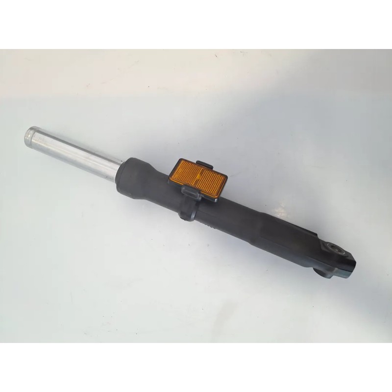 Gambale forcella Honda SH 150 i (E5) ABS Start & Stop my24 SH 150 i ABS Destro